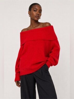 H&M Off-the-Shoulder Oversized Sweater – XS